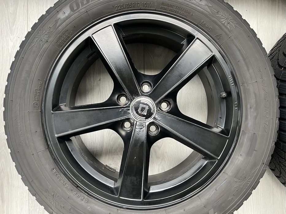 Джанти 17 цола 5х114,3 за Мазда 6 със зимни гуми 225/55/17
