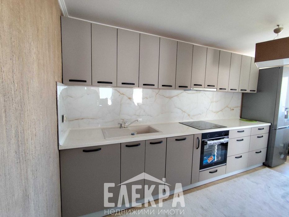 Голяма къща с басейн на 10 мин от плажовете на Бяла