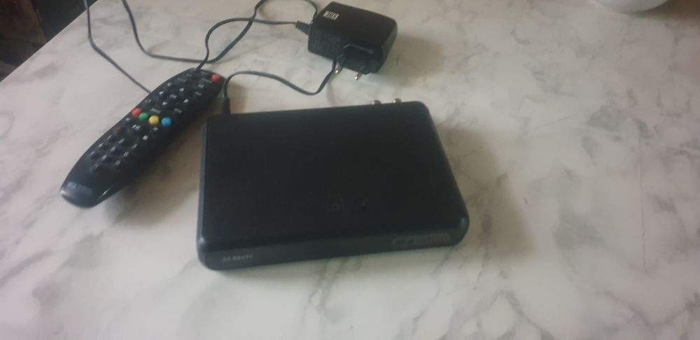 Продам антенну Три колор