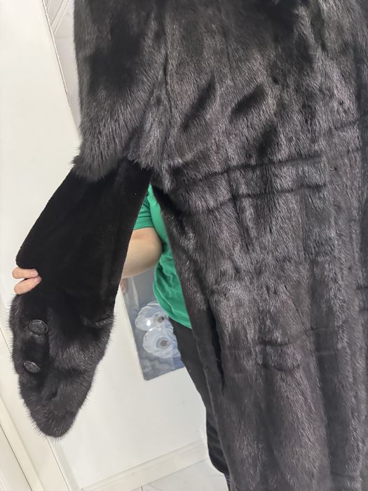 Продам норковую шубу