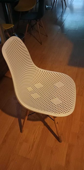 Mese si scaune (separat sau la set)