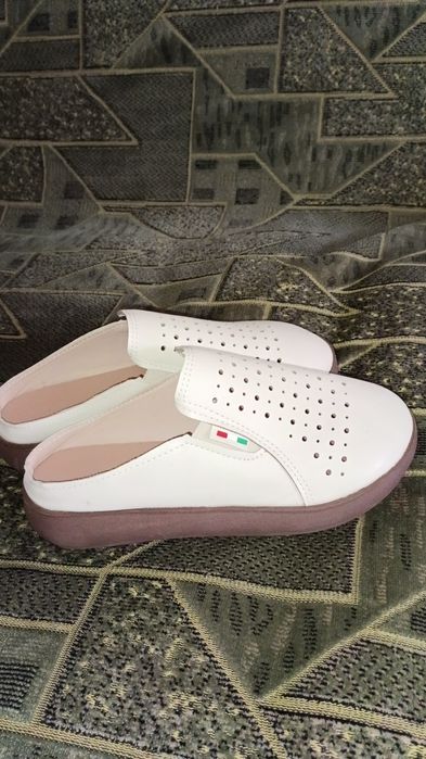 Продам женские тапочки