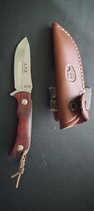 Lot cuțite outdoor tactical EDC– originale, îngrijite, preț excelent