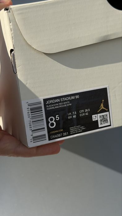 Продам оригинальные кроссовки Jordan stadium 90