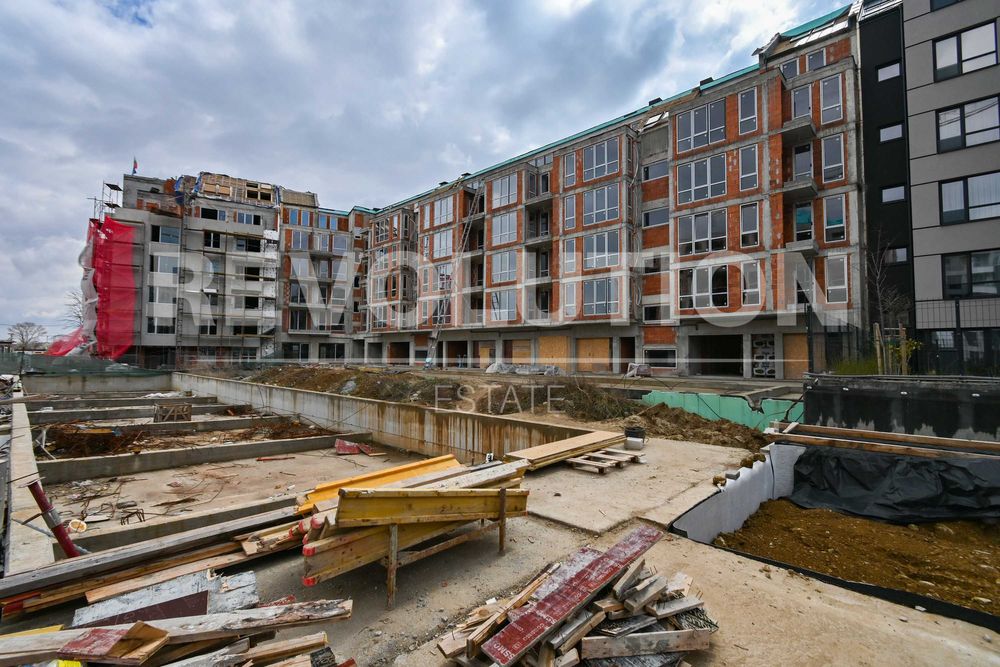 Продава се Двустаен апартамент в София, Малинова долина - 84 кв.м за 1607 €/кв.м - Снимка #17