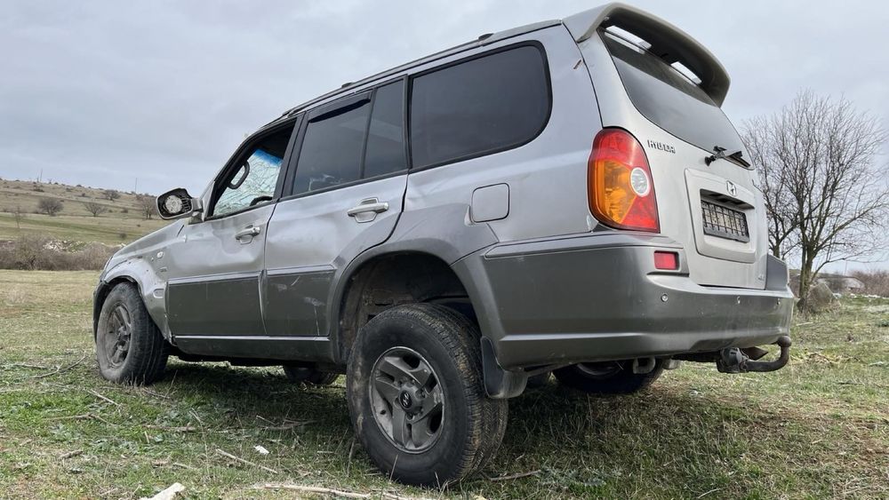 Hyundai Terracan Двигател Дюзи Турбо Стъкло Калник Врата Кардан Диф