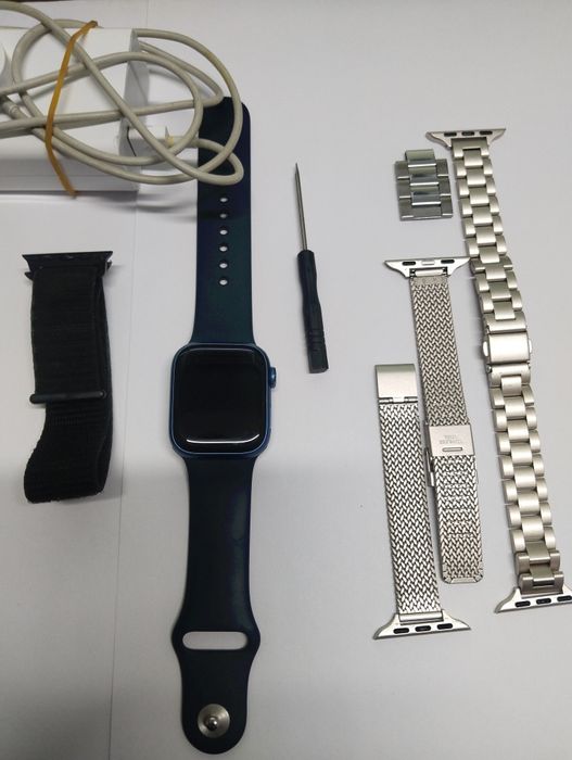 apple watch 7 41mm с наборо ремешков