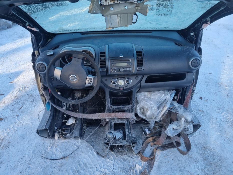 Ниссан нот в полный разбор