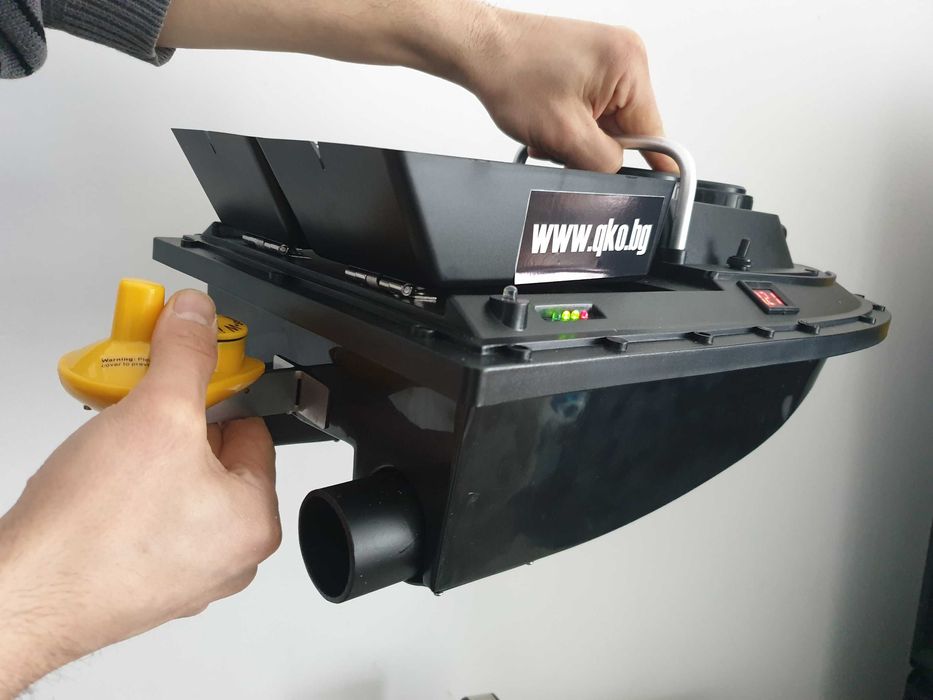 Сонар за риболов с опция за до 180м обхват показващ релефа НОВ