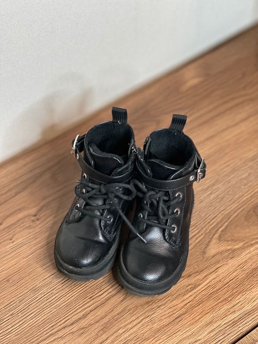 Срочно! Ботинки демисезонные 24 размер