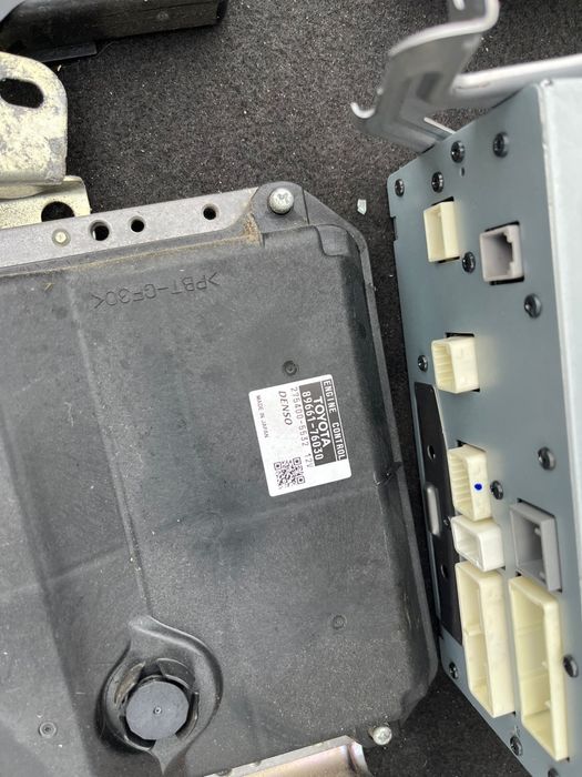 Lexus CT200H Батерия броня фарове  стопове волан капак hybrid Модули