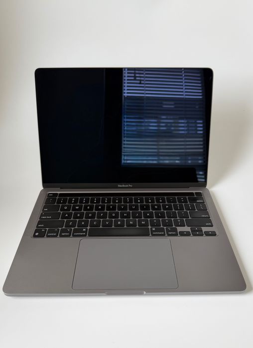 MacBook Pro 13 M1 256 Gb Space Grey | Като нов