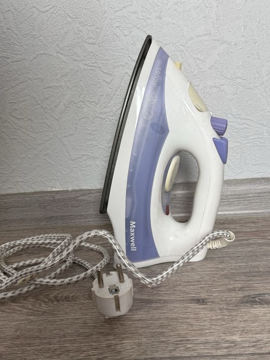 Утюг Tefal рабочий