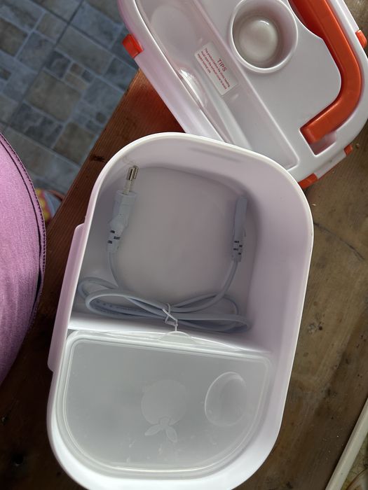 Blender Philips si caserola termica cu inclazire