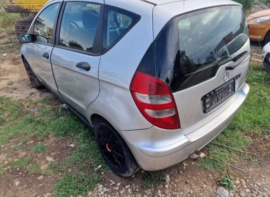 Dezmembrez Mercedes  A160D A180D Piese
