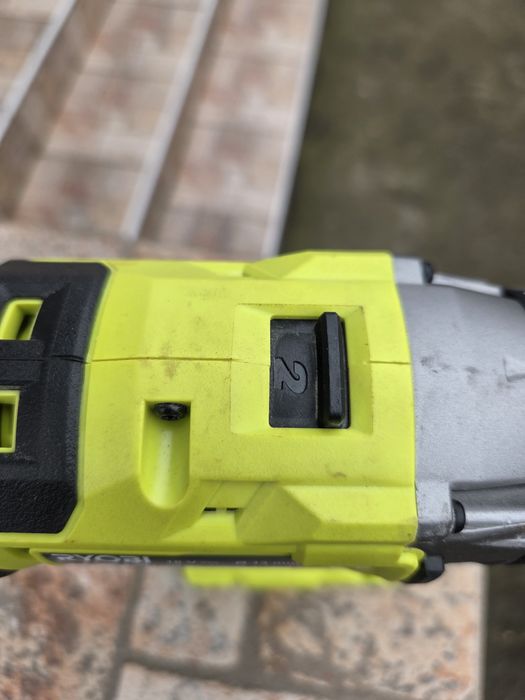 Винтоверт Ryobi One 18v