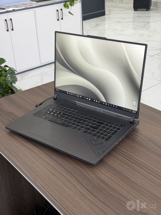 ASUS ROG Strix G18