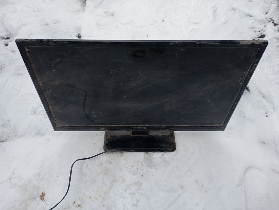 Телевизор elenberg не рабочий.