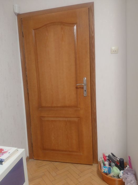 Интериорни врати