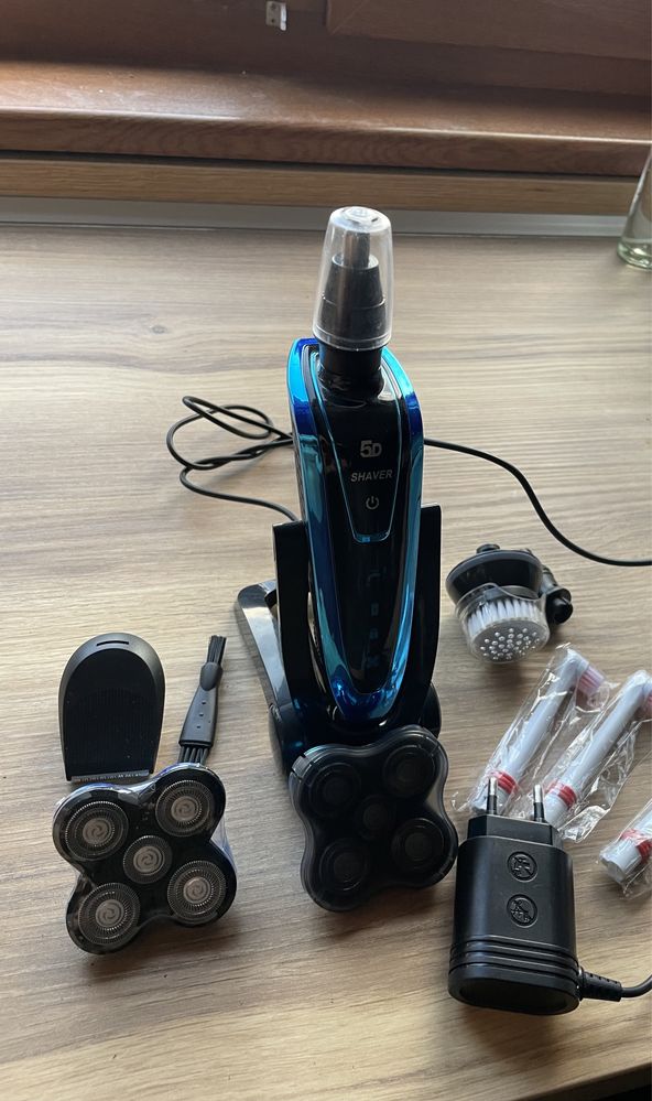 Комбиниран шейвър/ машинка за бръснене гр. Айтос • OLX.bg