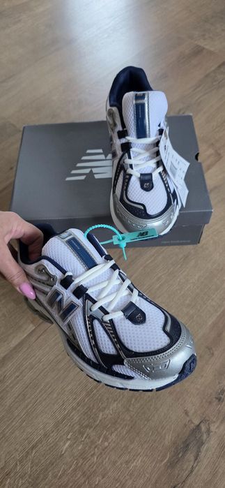 Маратонки New Balance 9060