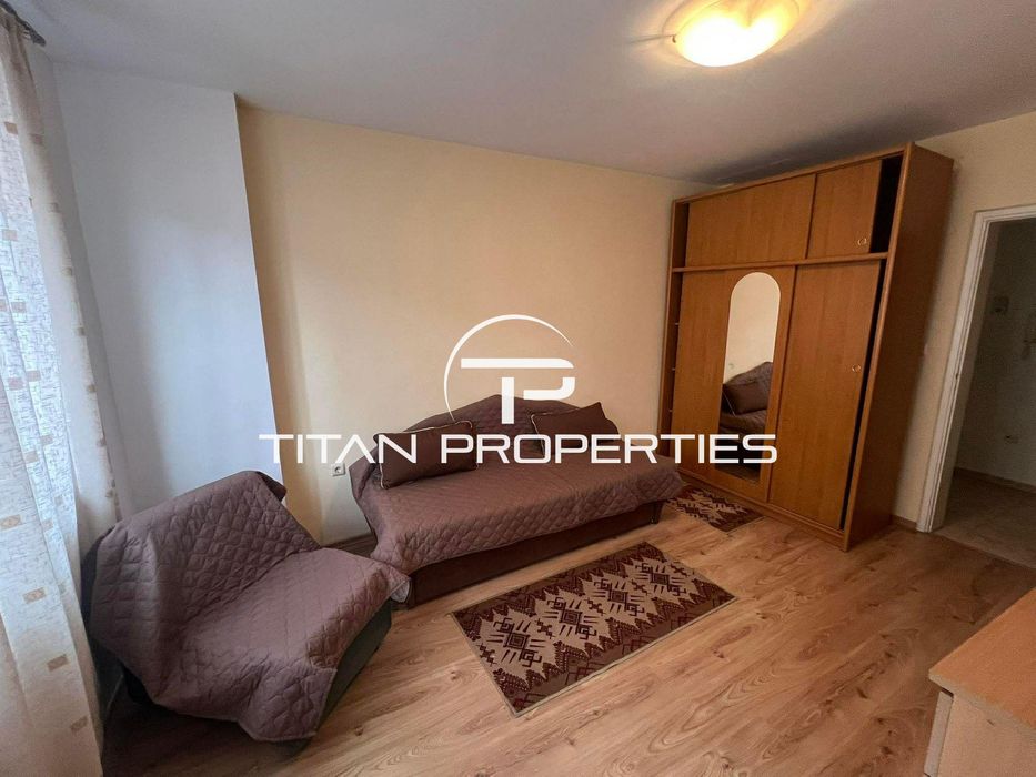 Тристаен апартамент, под наем, Окръжна болница