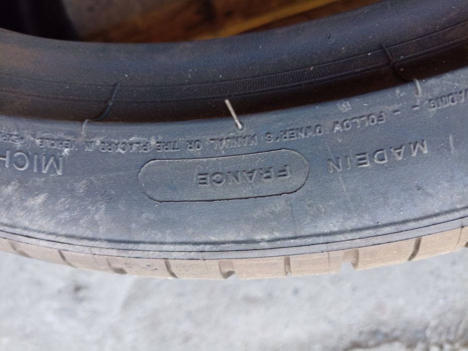2 anvelope de vara NOI Michelin 305/30 R19