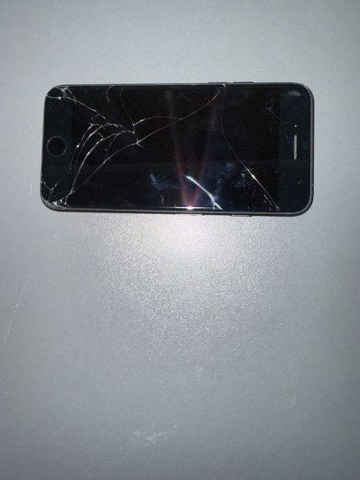 Iphone 7 32гб 76% акб