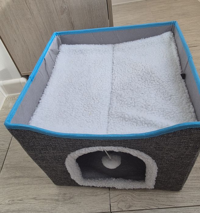 Домик-лежанка для питомцев