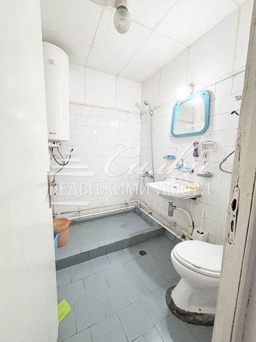 Продава се Двустаен апартамент в Шумен, 5-ти полк - 61 кв.м за 1463 €/кв.м - Снимка #8