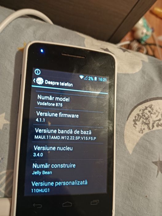 Vând Alcatel one touch