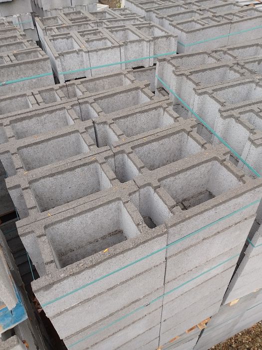 Producător bolțari de beton pentru fundații și zidit