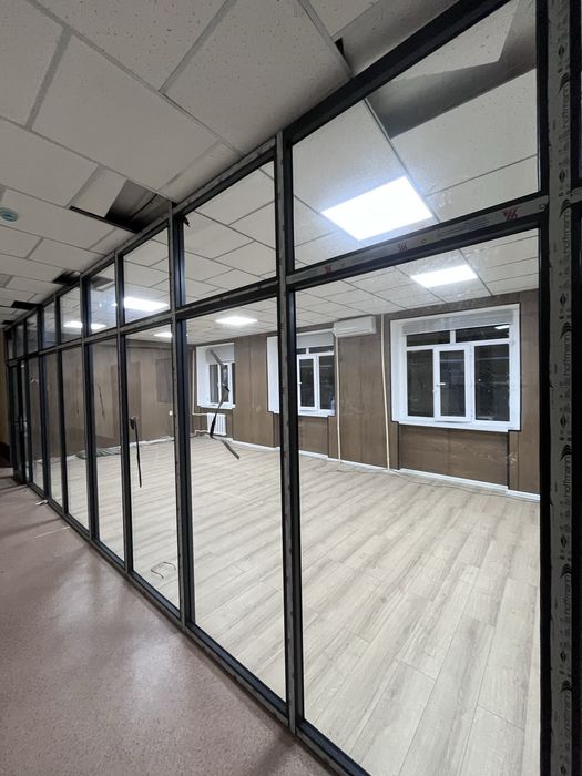 Пластик перегородка алюминий