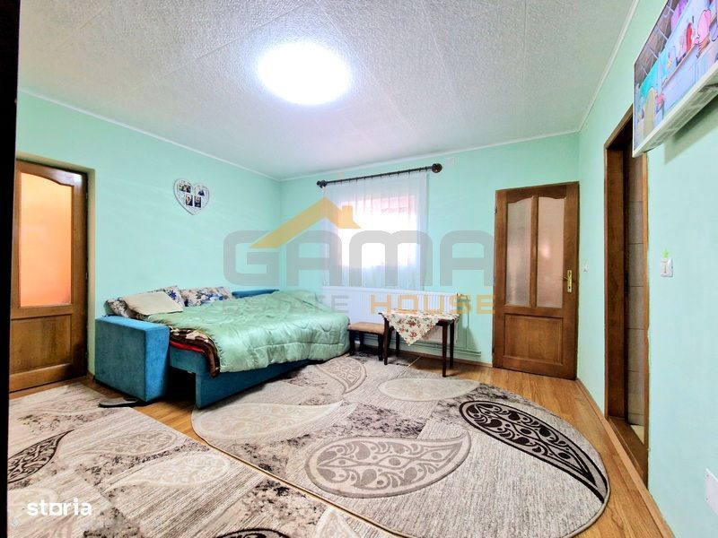 Casa 5 camere, teren 515 mp in cartierul Aradul Nou