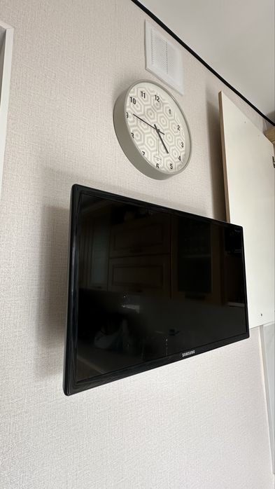Маленький телевизор Samsung
