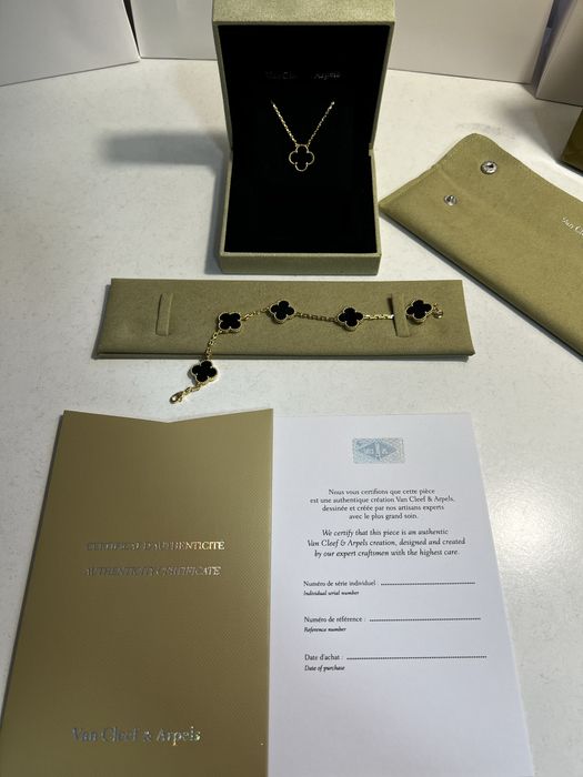 Bijuterii Van Cleef & Arpels – modele Alhambra