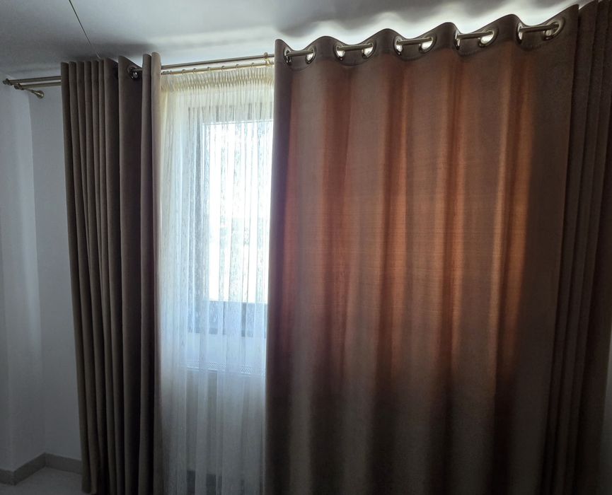 Set perdele albe texturate & draperii catifea bej/nude (dimensiuni mari)