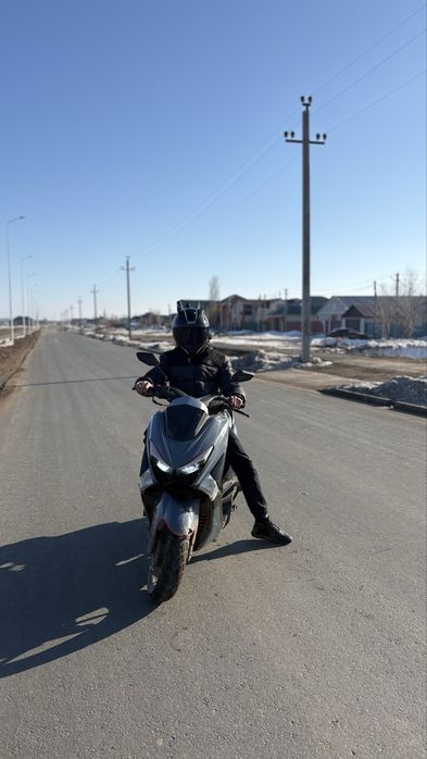 Скутер Мопед N max 180 сс