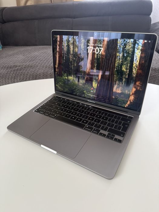 MacBook Pro 13” M1 Retina Display Touchbar