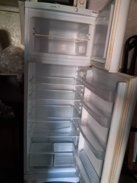 Холодильник индезит