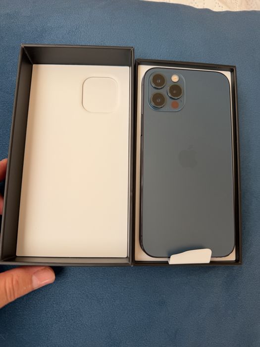 Iphone 12 pro  запазен