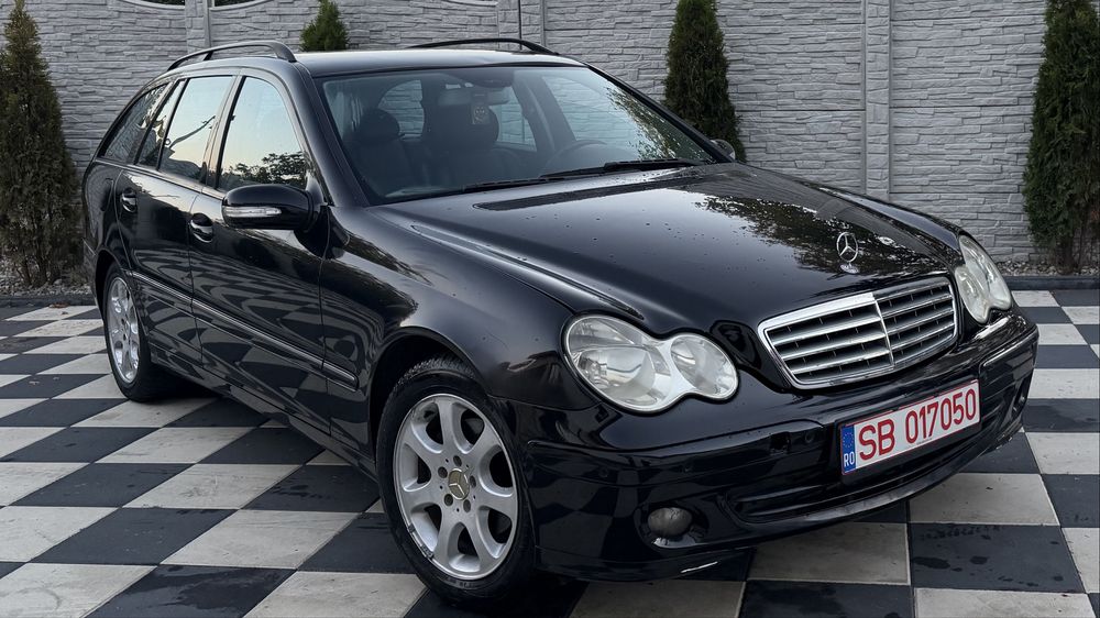 Mercedes C220 2.2 D 150 CP 2008 Facelift Automat AvantGard Primu Nr Rosu Scos Valabil