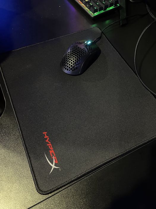 Продам коврик для мыши Hyperx
