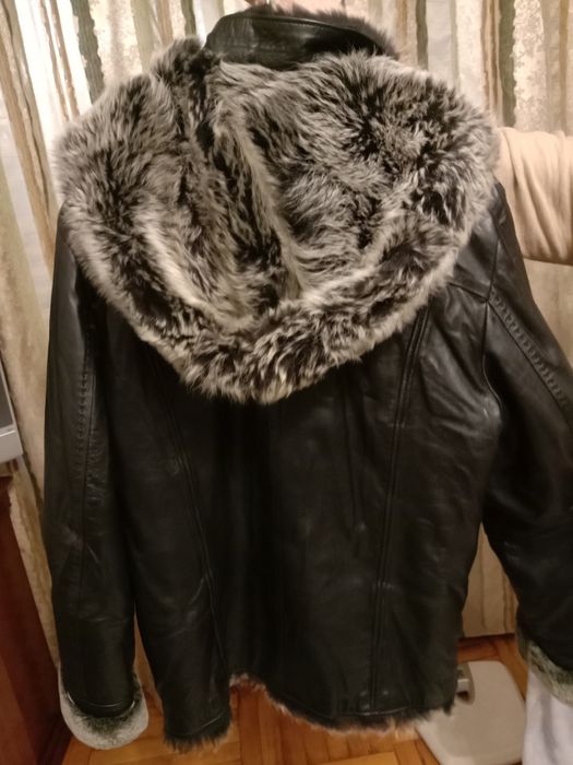 Срочно куртки, дубленки на зиму