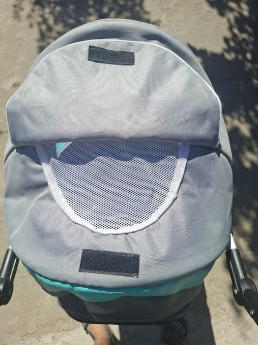 Caruț pentru bebeluși