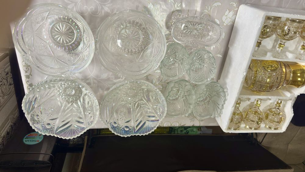 Chinni idish vazalar