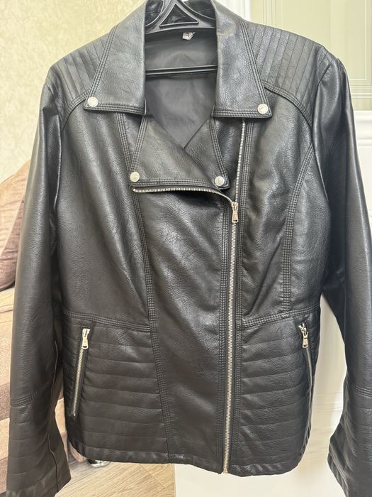 Продам кожаную куртку
