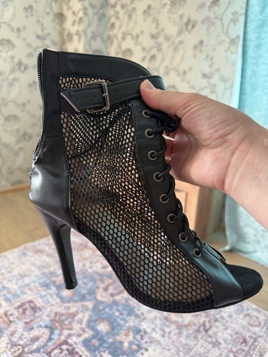 Обувь high heels