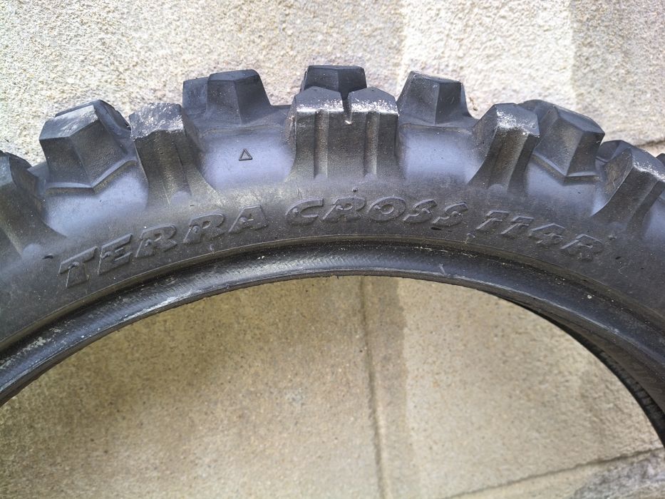 Нови външна и вътрешна гума за ендуро и мотокрос 100/90/19
