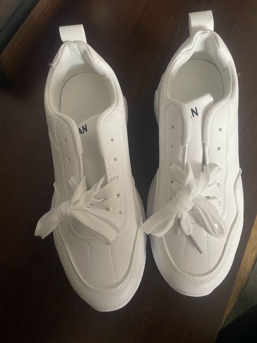 Pantofi sport dama, noi marimea 38